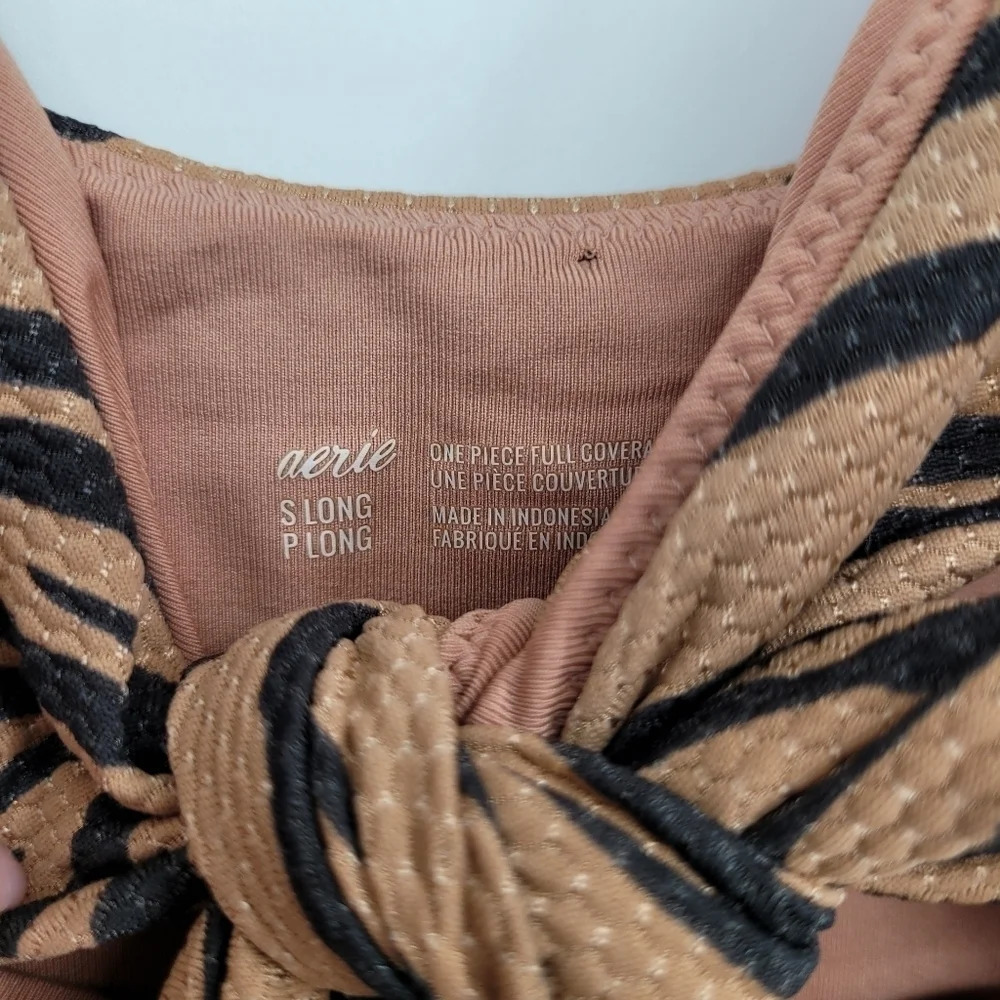 AERIE Tiger Stripe One Piece swimsuit full coverage booty Convertible small long - Picture 4 of 9